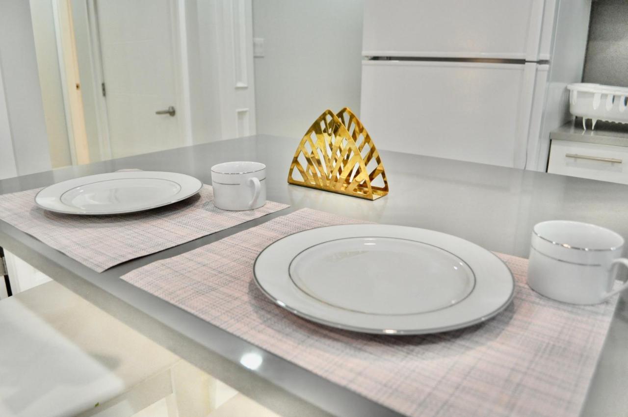 Stylish 1 Bedroom Suite In North Vancouver 10 Mins Ski 외부 사진