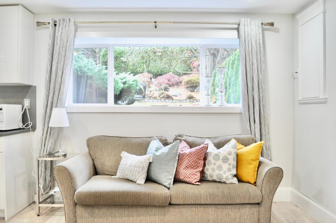 Stylish 1 Bedroom Suite In North Vancouver 10 Mins Ski 외부 사진